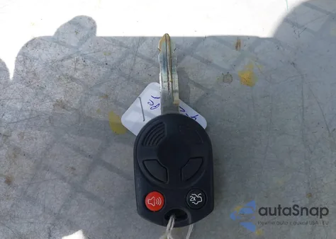 2010 Ford Escape Xlt z USA, uszkodzony, nr VIN 1FMCU9DGXAKC27436